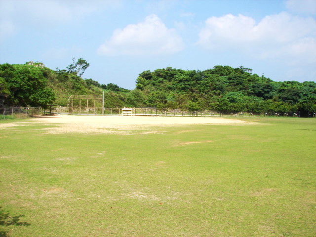 八重瀬公園多目的広場